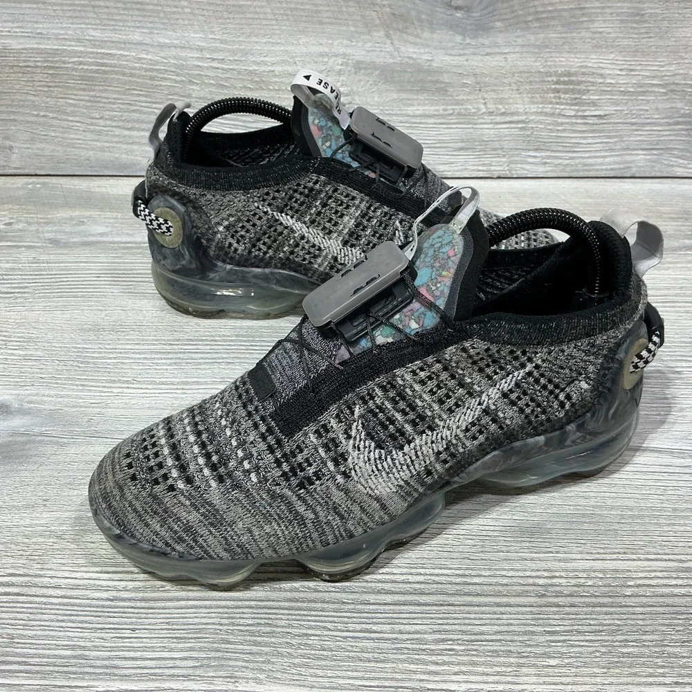 Nike Air Vapormax Oreo Fly Knit 2020 Shoes Womens Size 8.5 Sneakers Gray Running